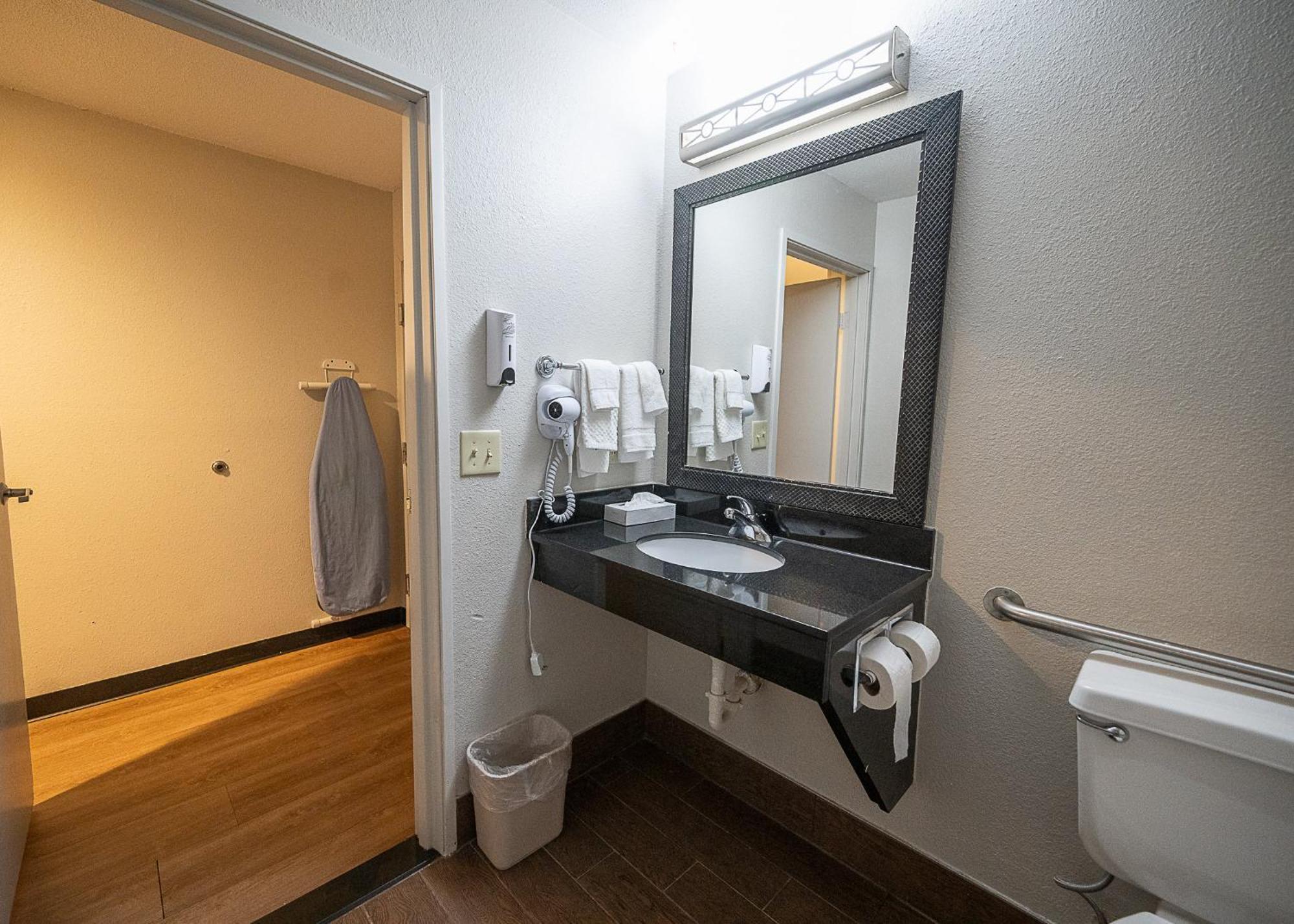 Red Roof Inn & Suites Danville, Il Bagian luar foto